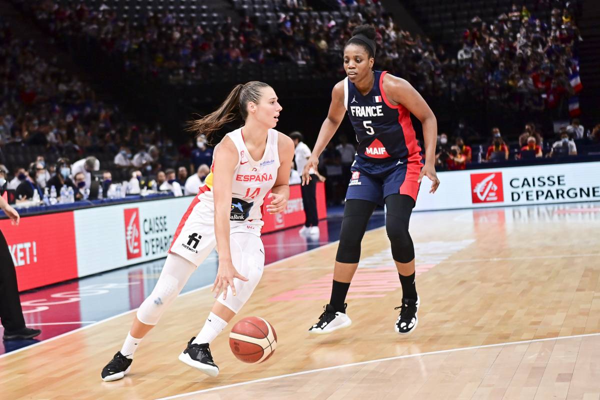 France (w) - Nigeria( w): Forecast and bet on the women's basketball match OI-2020